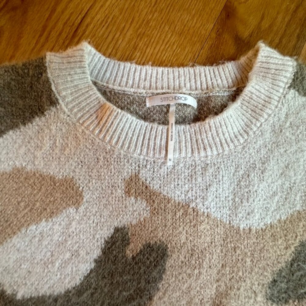womens camo sweater crewneck size M by Stitchdrop - Picture 8 of 9